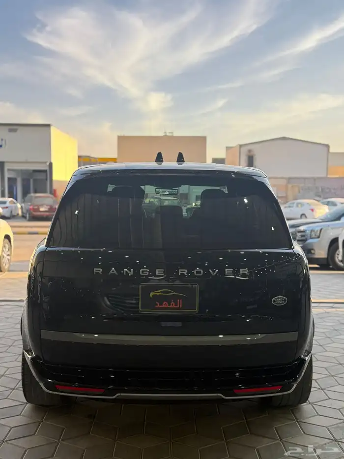 رنج روفر - 2023 - فل كامل - 8 سلندر 7