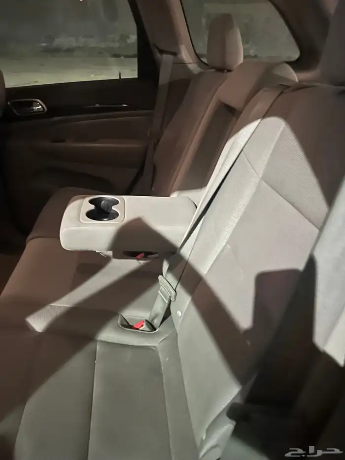 جراند شروكي 2012 للبيع 16