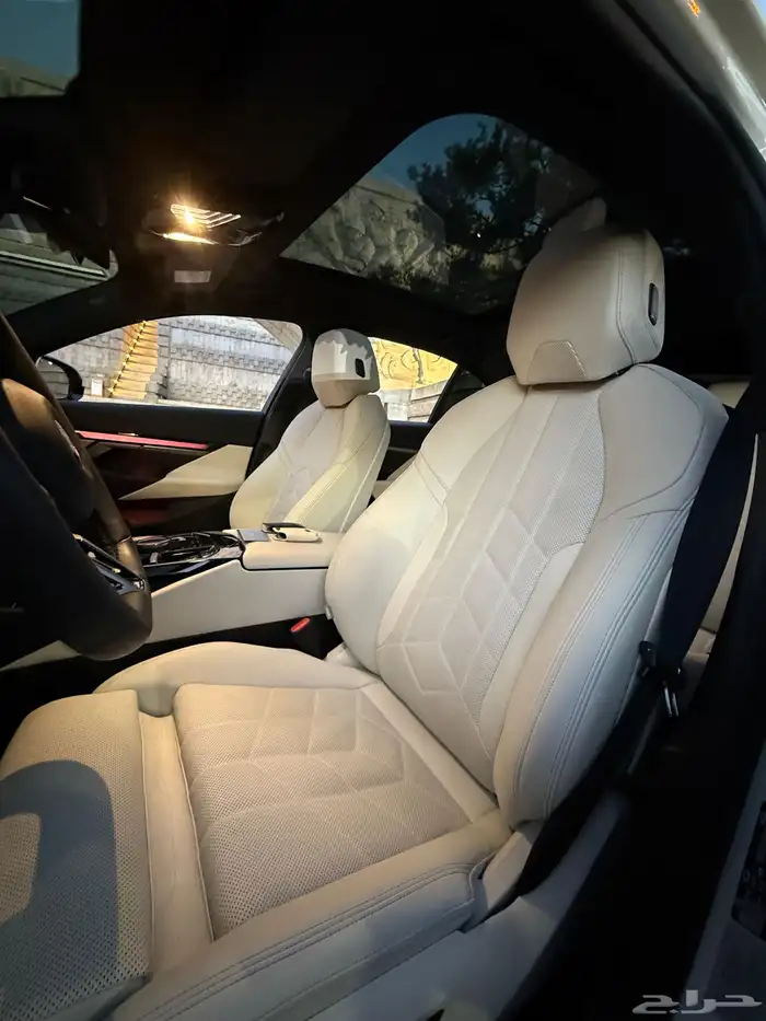 بي ام دبليو 520i 18