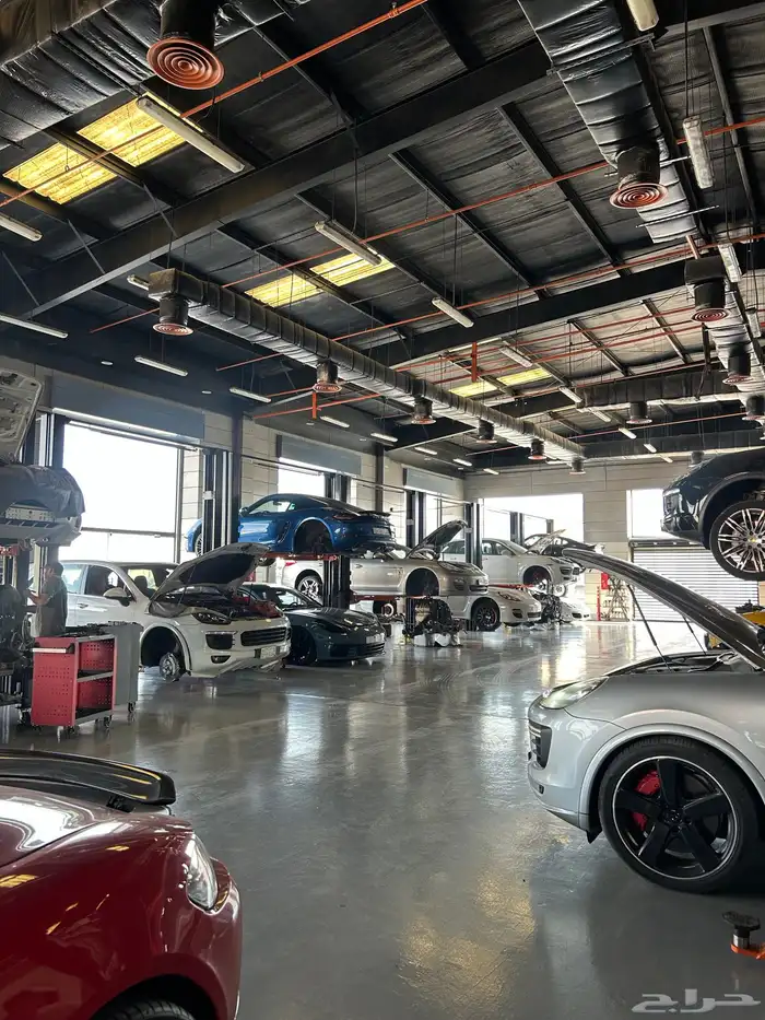 فحص و صيانة وبرمجة وقطع غيار سيارات بورش بإحترافيه 3