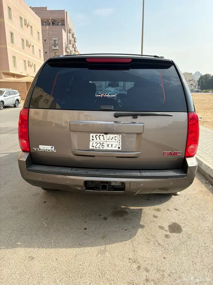 يوكن 2014 نظيف على الفحص ماشي 316500 كيلو مالك اول مفحوص 4