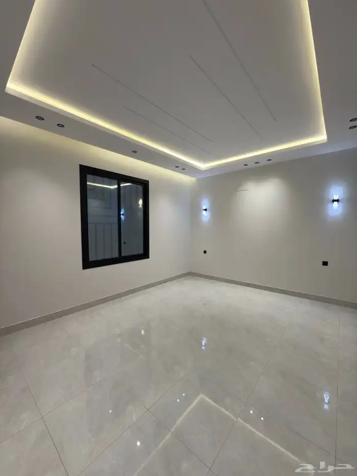 للبيع دور أرضي بتصميم روف 6 غرف خلف أسواق العثيم بالمحالة 13