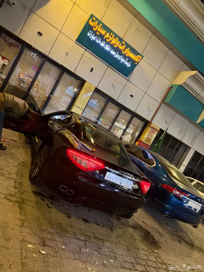 مازراتي جراند توريزمور اس 4.7 2012 المكينة الحمراء مصدومة 3