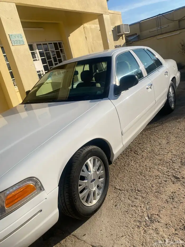 فورد فكتوريا 2004 33