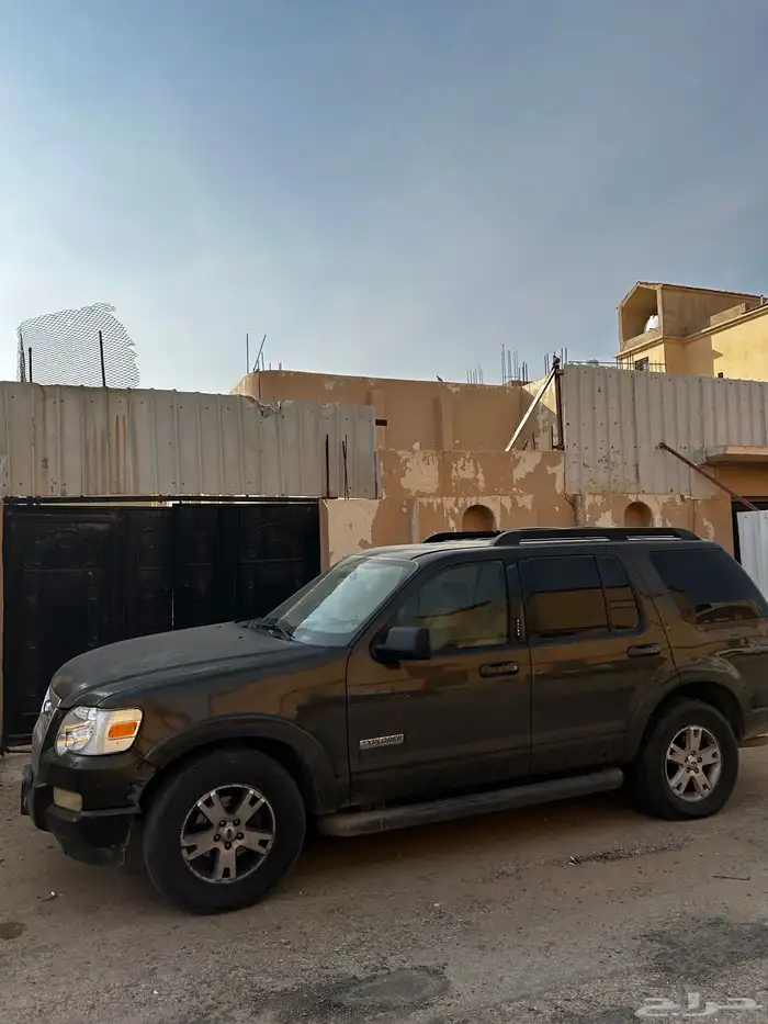 جيب اكسبلور. 2008 0