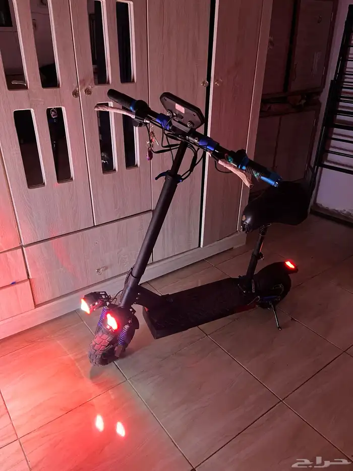 سكوتر كهربائي 4