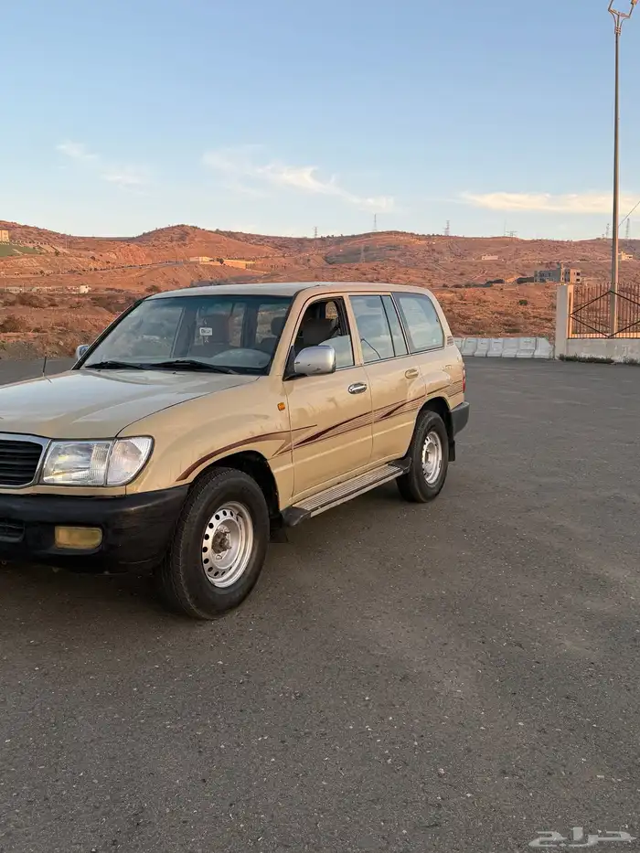 صالون 2001 للبيع 0