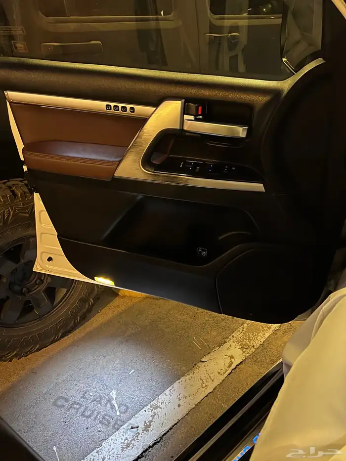 لاندكروزر 14