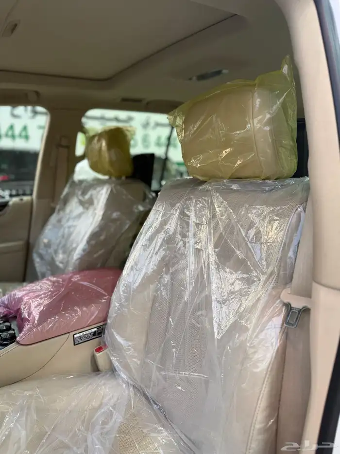 لكزس - 2019 - LX570 - فل كامل - بلاك اديشن 14