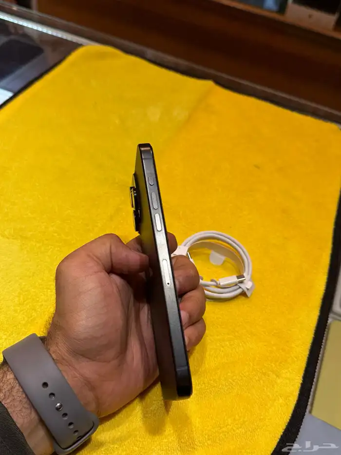 آيفون 15 برو ماكس 256 قيقاء نضيف جدا  شرق اوسط 5