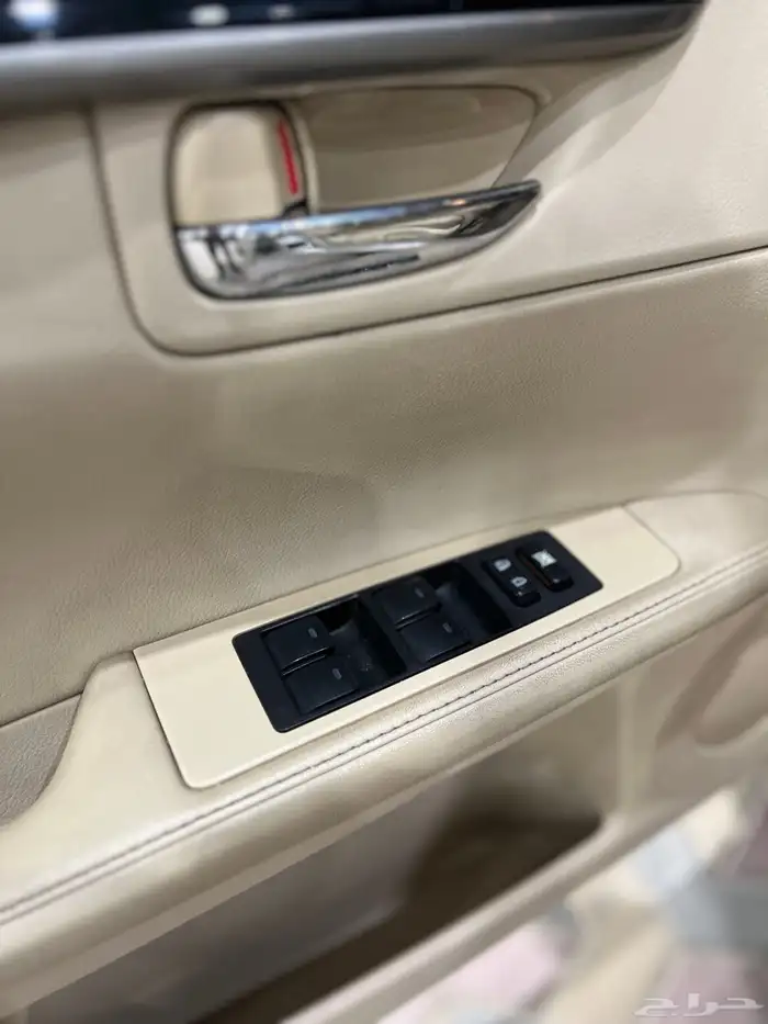 لكسز ES 2013 10