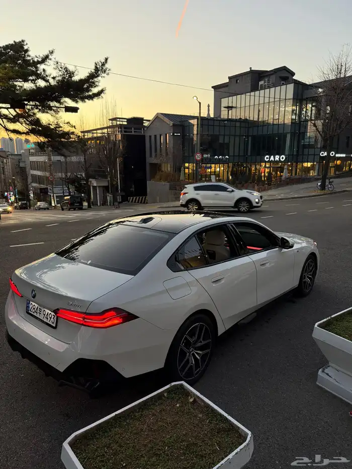 بي ام دبليو 520i 14