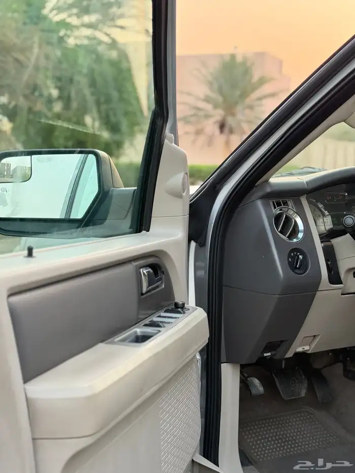 فورد اكسبيدشن 2014 19