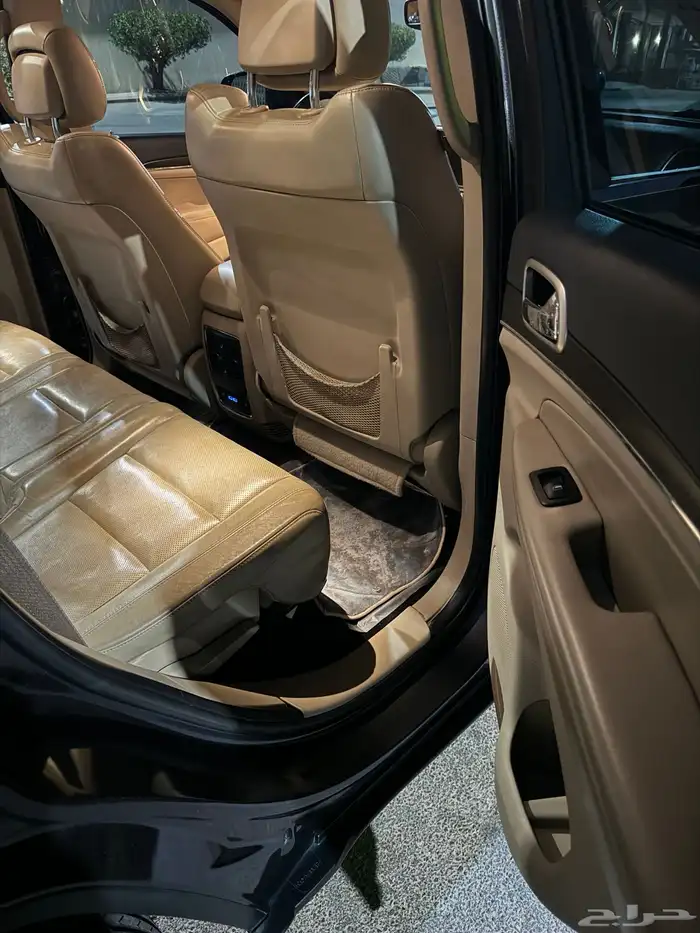 جيب شروكي لميتد 17