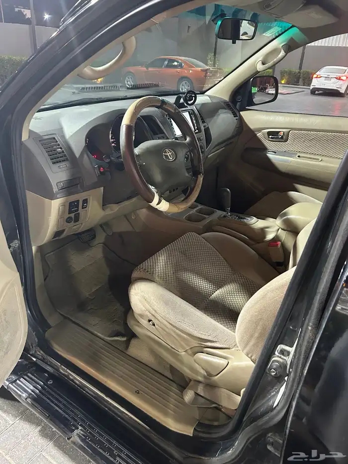 للبيع فورتشنر موديل 2009 1