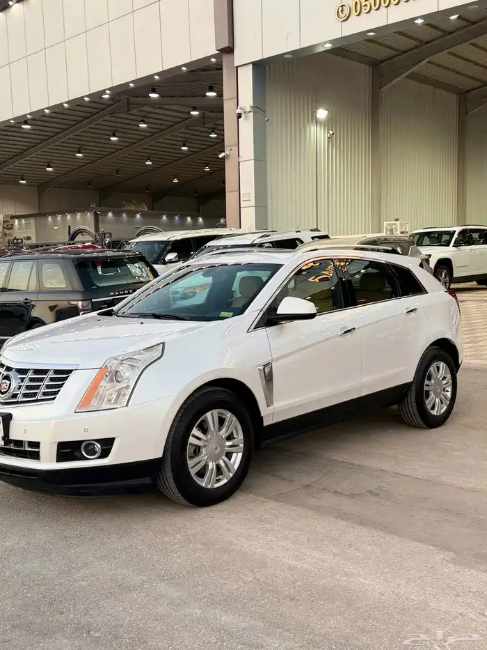 كاديلاك SRX 2014 مخزن - فل كامل عداد 97 الف كيلو فقط 1