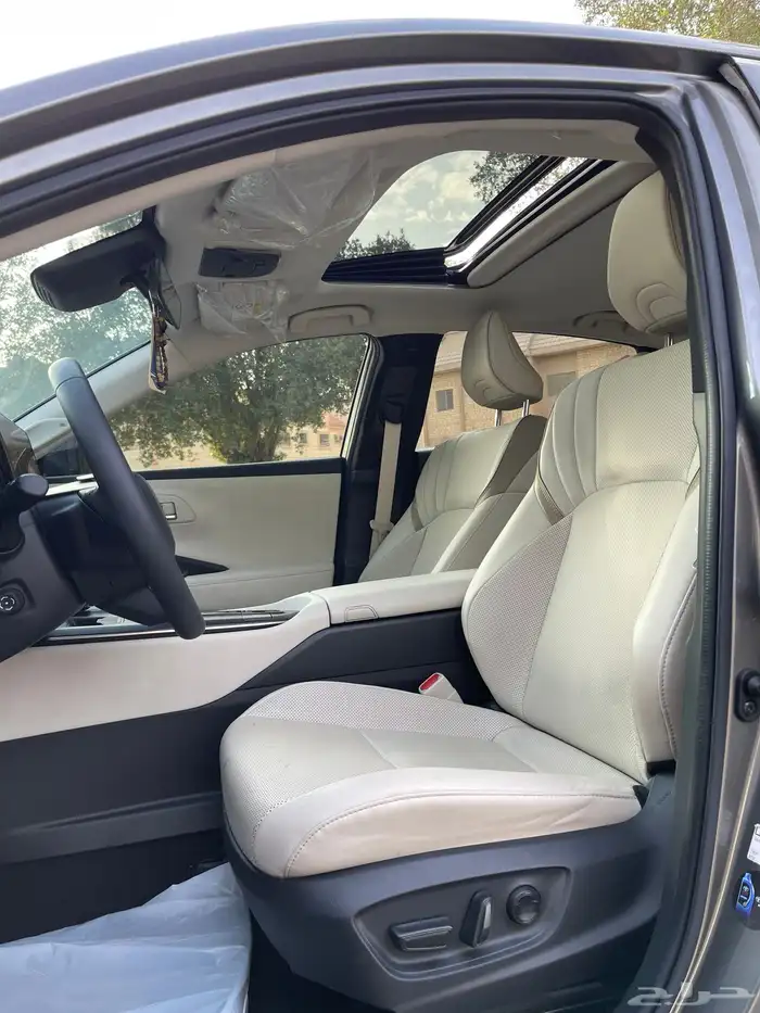 تويوتا-كراون2023(ممشي26الف)بريميوم 31