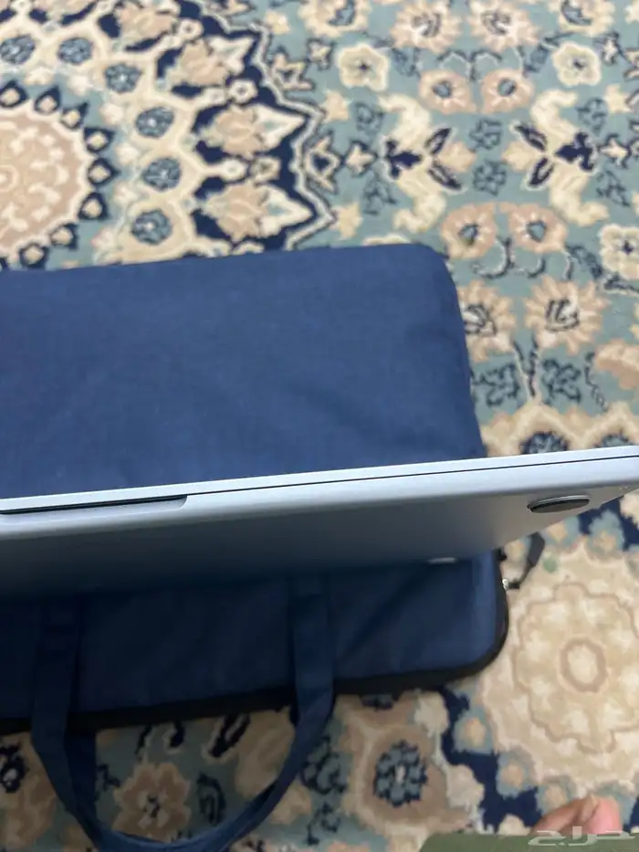 ماك بوك .15.3 بوصة 2