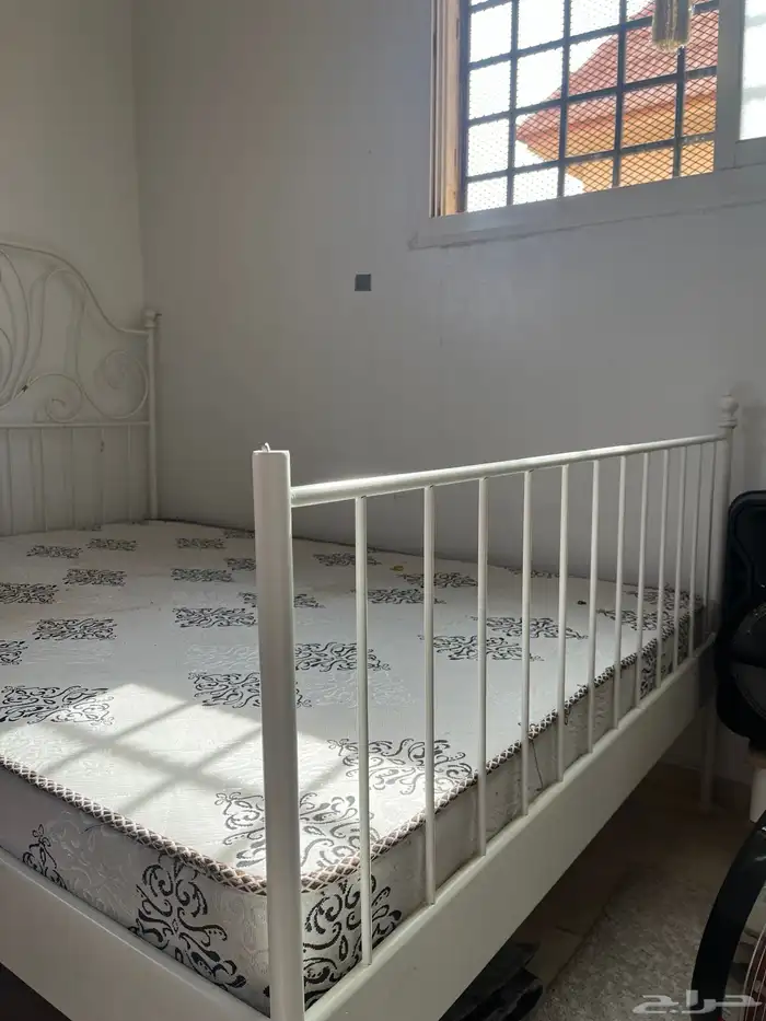 سرير للبيع 1