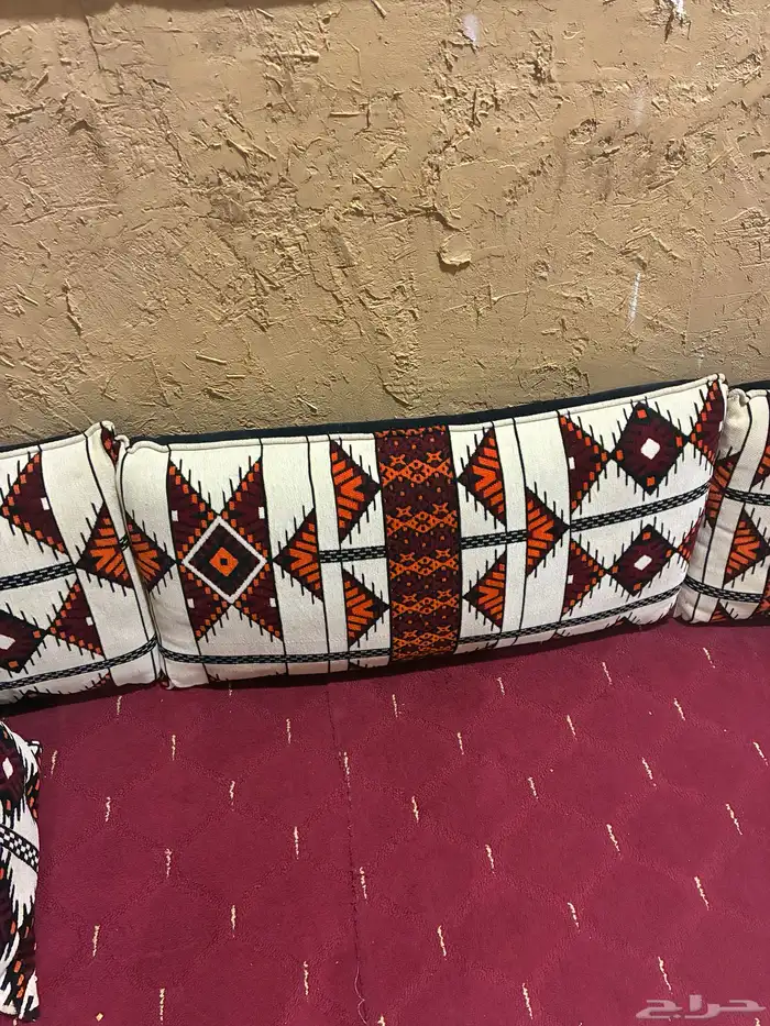 للبيع مساند العدد 12 وثلاث مراكي 0