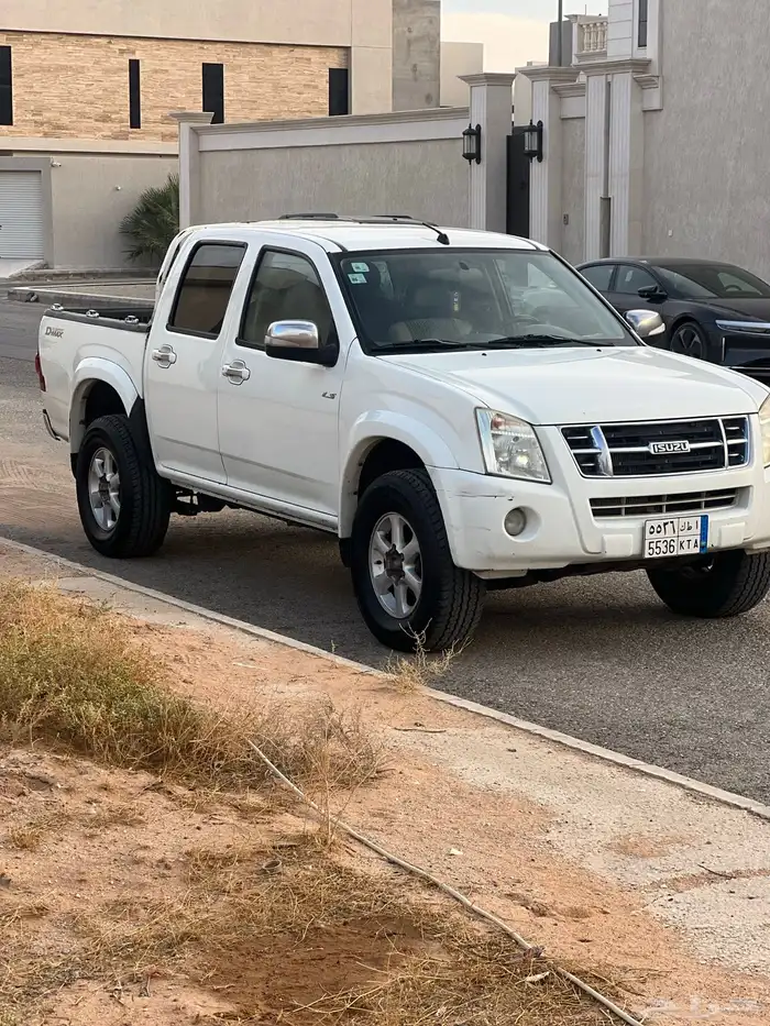 ايسوزو ديماكس 3