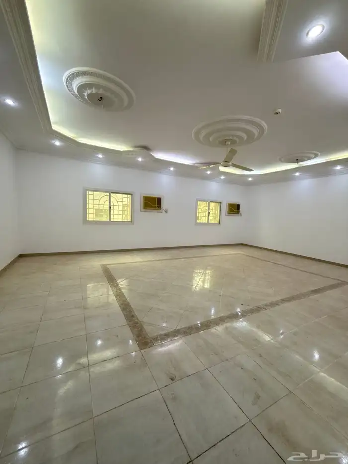 شقة خمس غرف واسعه جدا  في السنابل (ستر اللحياني سابقا ) 5