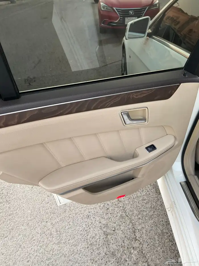 للبيع مرسيدس موديل 2014 شرط 11