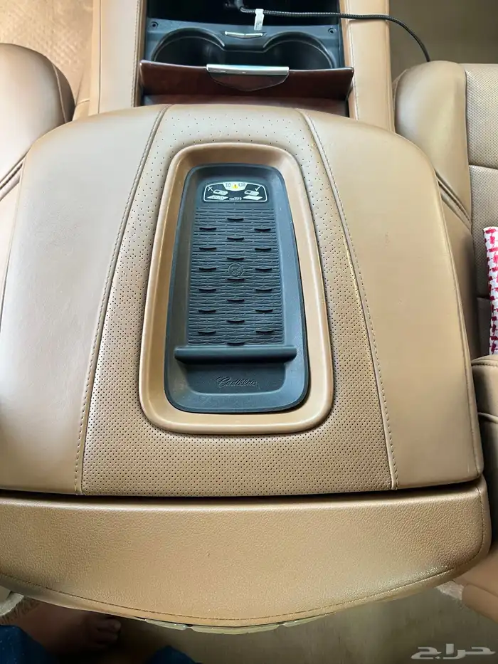 كاديلاك اسكاليد 2015 الدفعة الاخيرة شبه مخزن 24