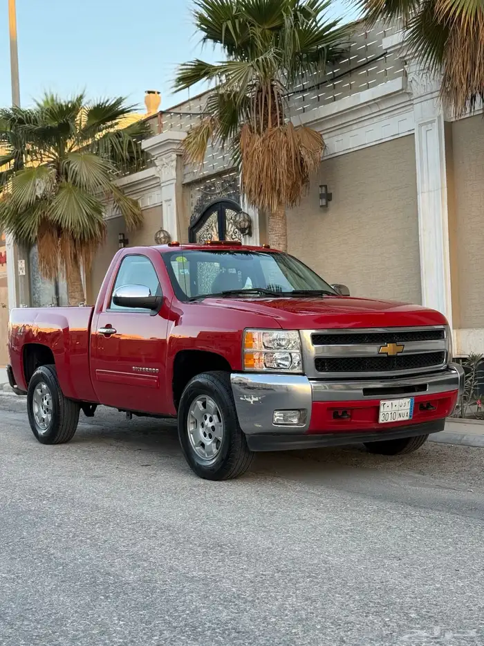 سلفرادو 2013 z71 فل دبل ( V8 ) 5.3 لون احمر 11