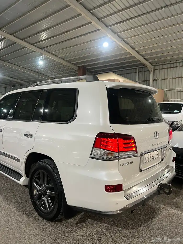 لكزس LX570 ممشى قليل 2015 وكاله نضيف ب الحيل 16