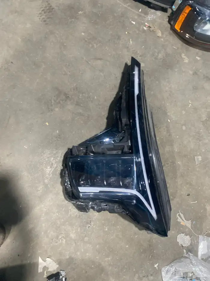 شمعه كيا كرنفال 1