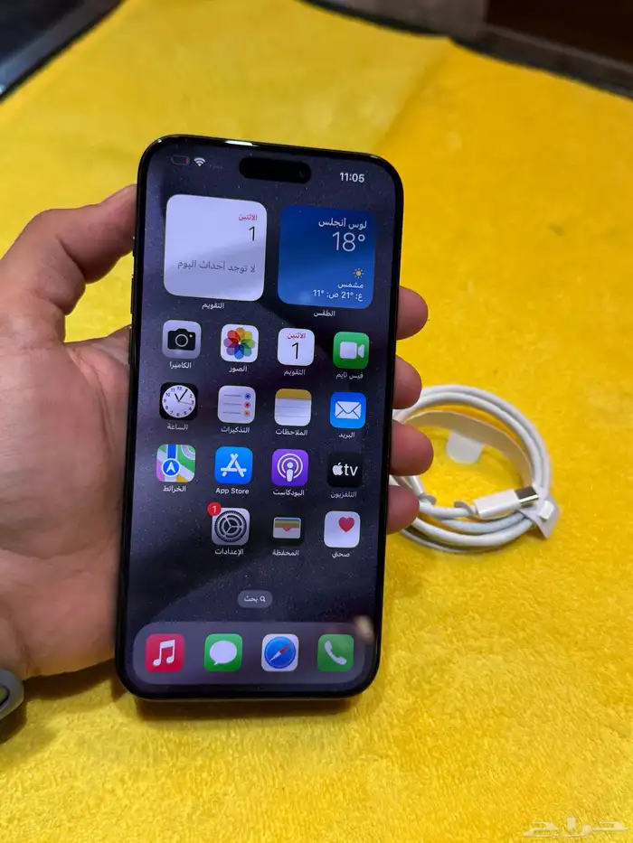 آيفون 15 برو ماكس 256 قيقاء نضيف جدا  شرق اوسط 9
