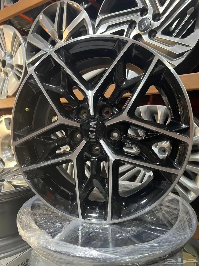 جنوط كيا أوبتيما موديل 2022 مقاس 18 اصلي وكاله 2