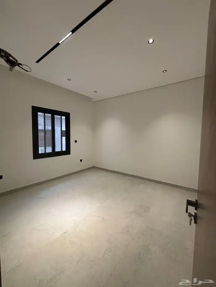 للإيجار شقة فاخرة في ارقى احياء جدة 12