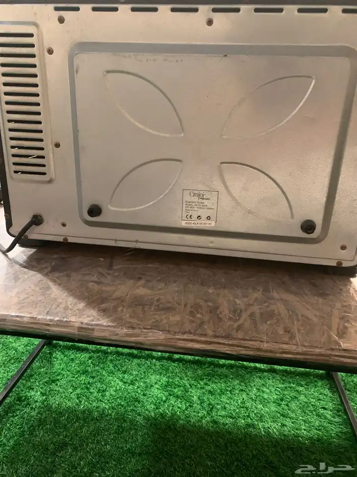فرن كهربائي مستخدم نظيف 3
