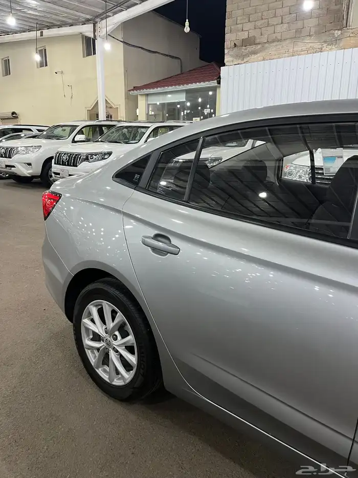 ام جي فايف 2023 3