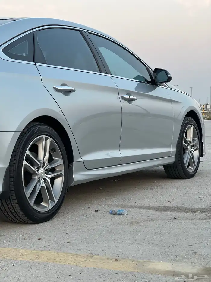 سوناتا سمارت فضي نظيف جدا  للمستخدم 5