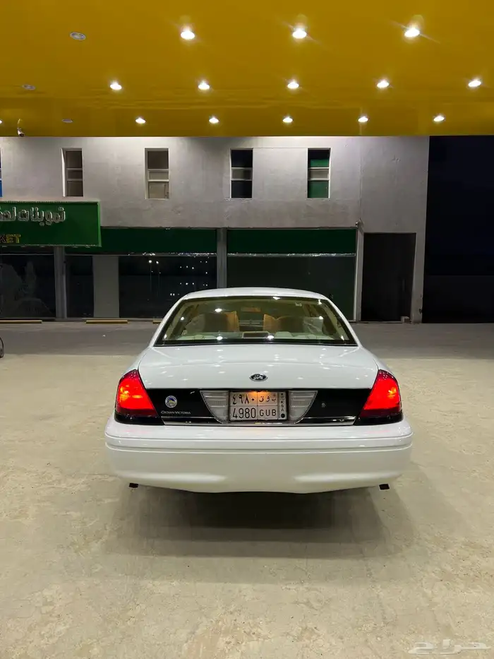 فورد فكتوريا 2011 بوليسي 12