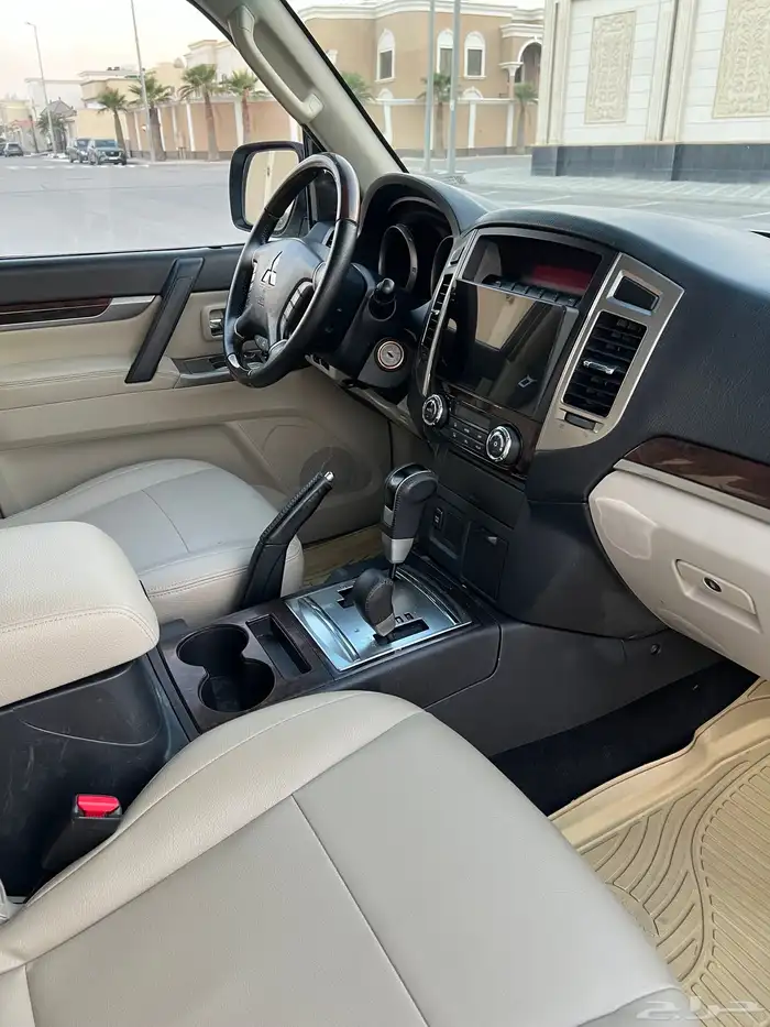 باجيرو 2018 علامه ذهبيه اعلى فئه 23