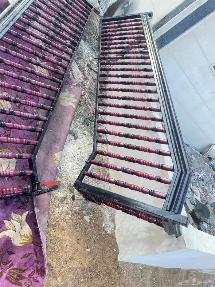 دربزان درج نظيف وشبه جديد. الموقع حداد بني مالك 1