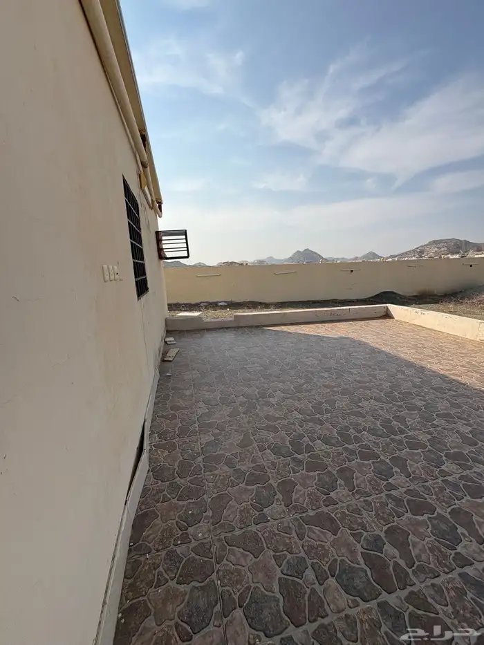 للايجار استراحه او بيت 1