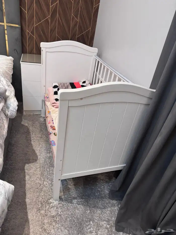 سرير أطفال 0