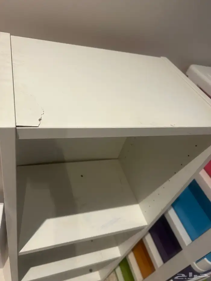 دولاب تخزين ملون ومكتبة من ايكيا 1