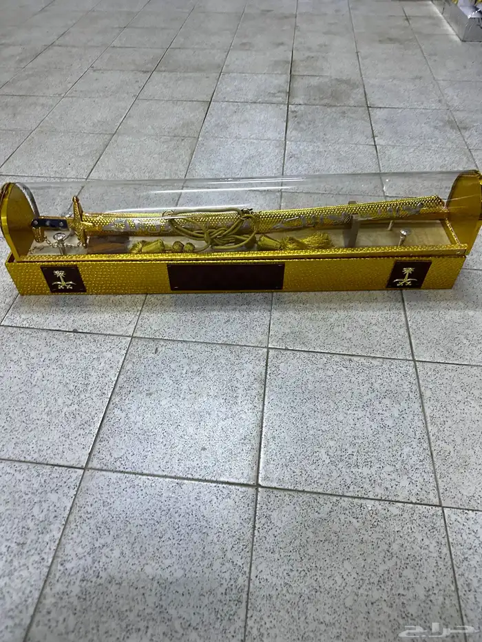 بشوت وهدايا اطقم طيب وعود وسيوف للبيع جملة او تفريد 37