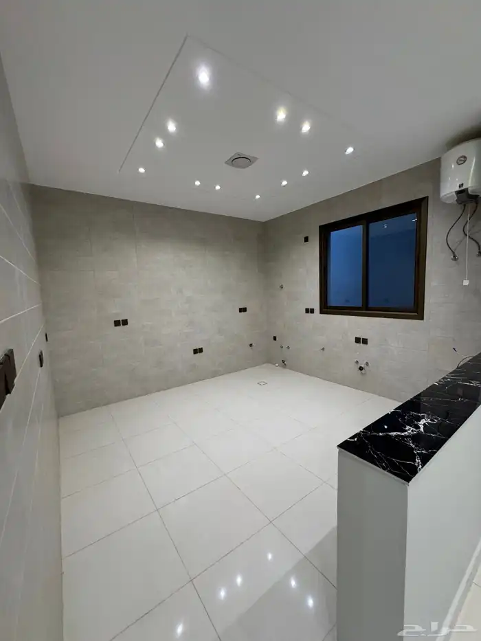 للبيع فيلا مودرن دورين وملحق بحي راقي واصل جميع الخدمات 21