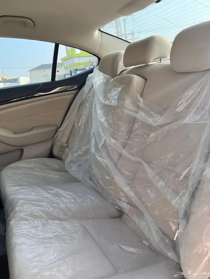 كيا كدينزا 8