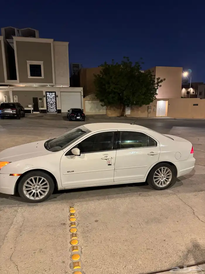 فورد ميلان للبيع 9