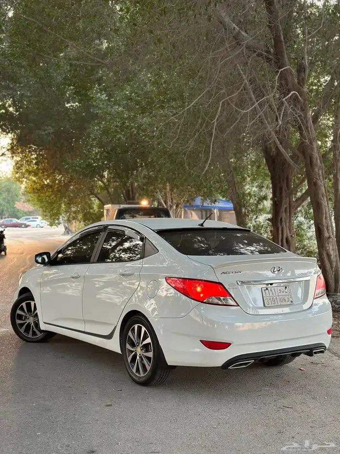 اكسنت مديل 2016 نظيف ممشى قليل 1