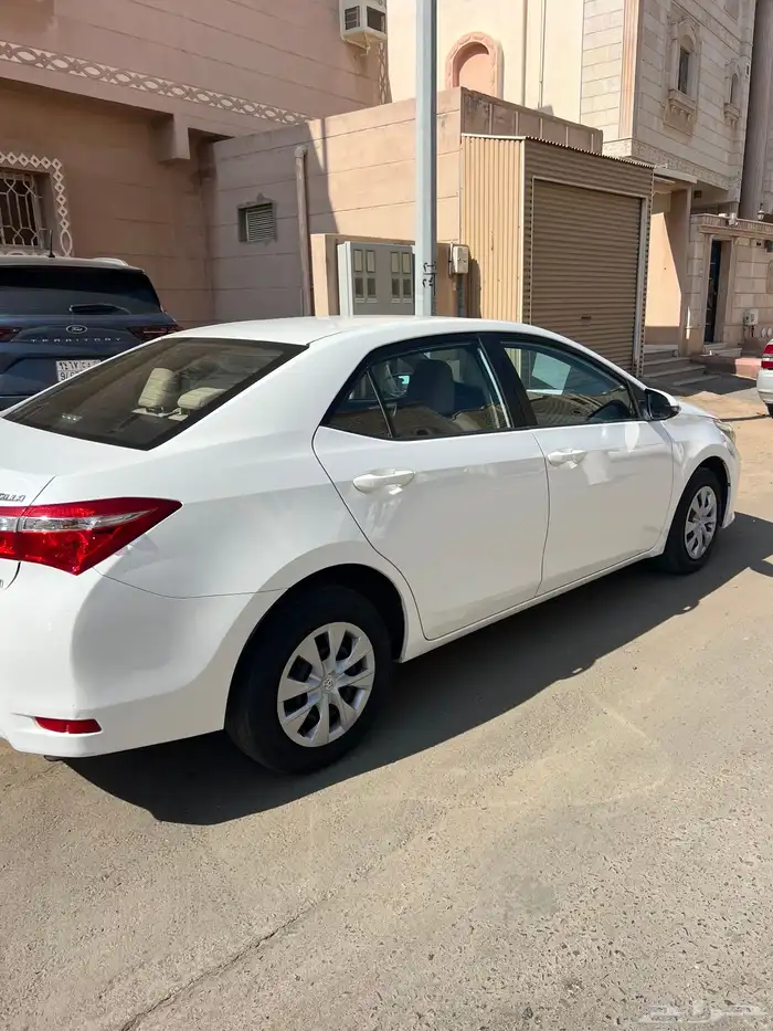 للبيع كورلا 2014 استندر وكاله 5