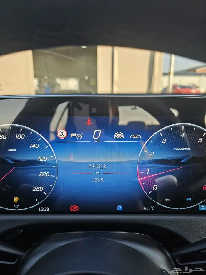 Mercedes Benz E-class(E)W214 E200 avant-garde 5